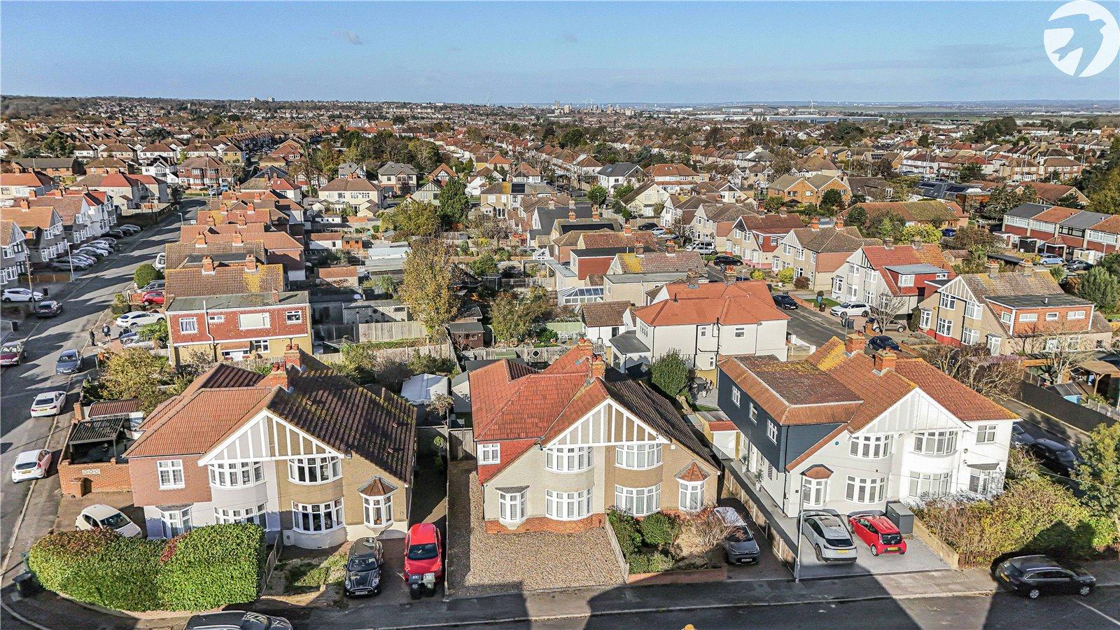 4 bedroom house for sale in West Dartford | Robinson Jackson