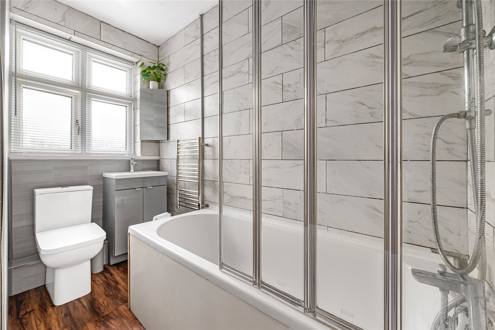 2 bedroom house for sale in Dartford | Robinson Jackson