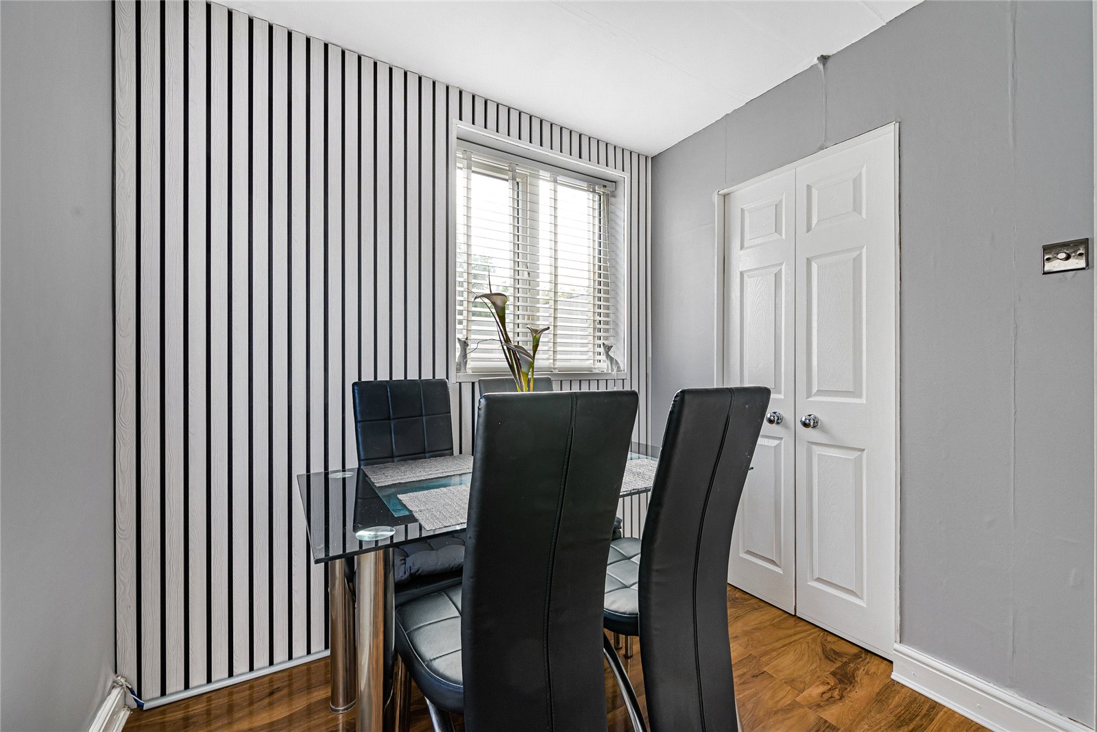 2 bedroom house for sale in Dartford | Robinson Jackson