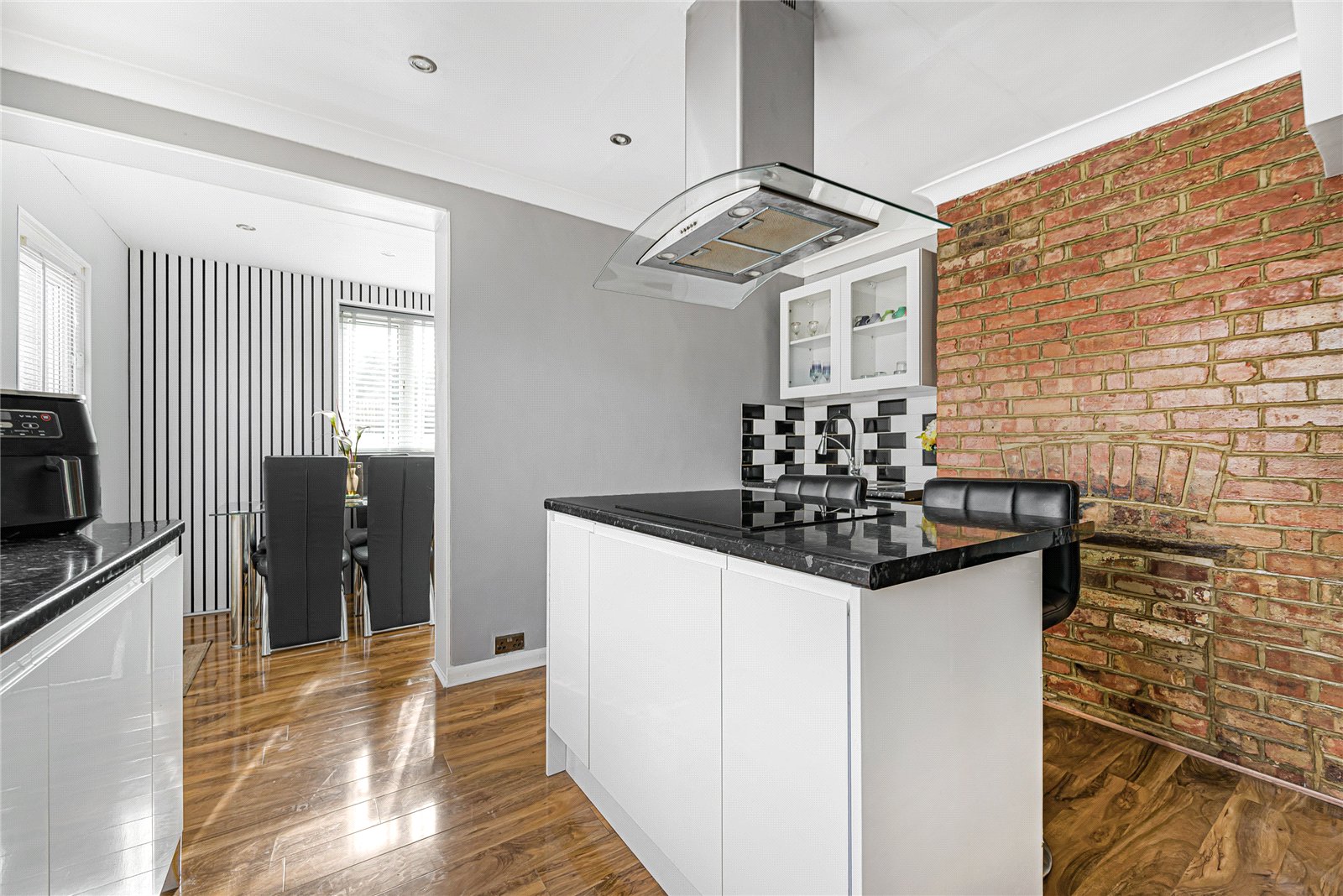 2 bedroom house for sale in Dartford | Robinson Jackson