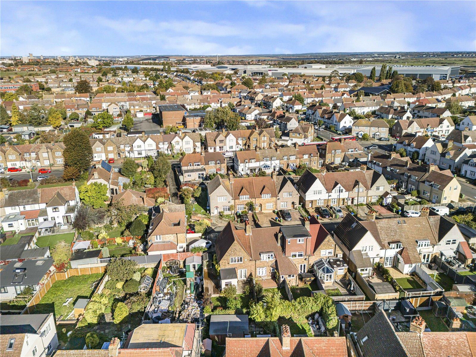 3 bedroom house for sale in Crayford | Robinson Jackson