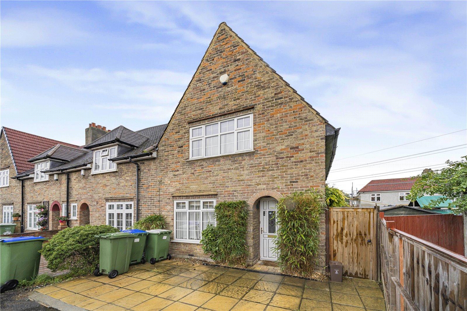 3 bedroom house for sale in Crayford | Robinson Jackson