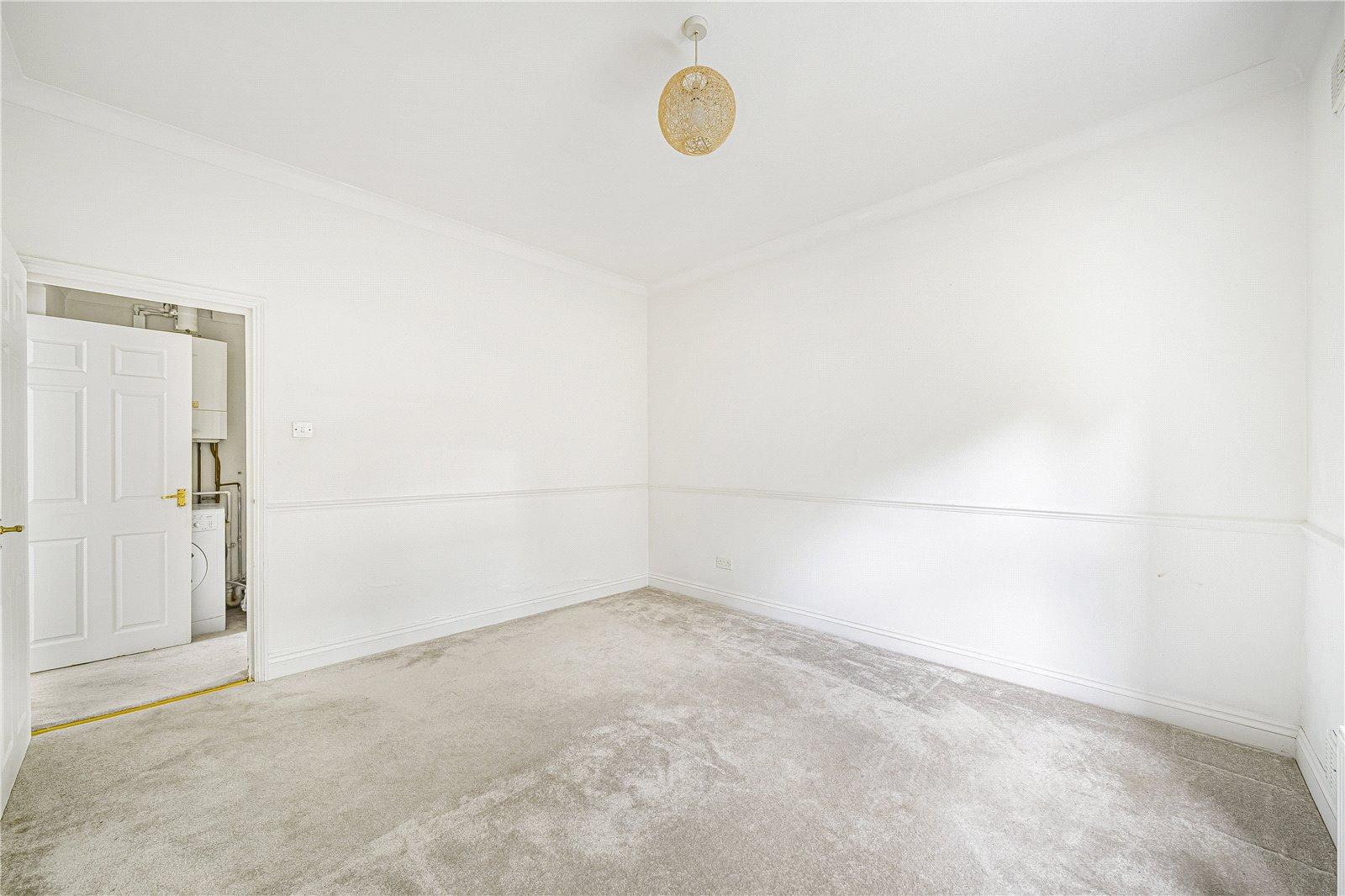 1 bedroom property for sale in West Dartford | Robinson Jackson