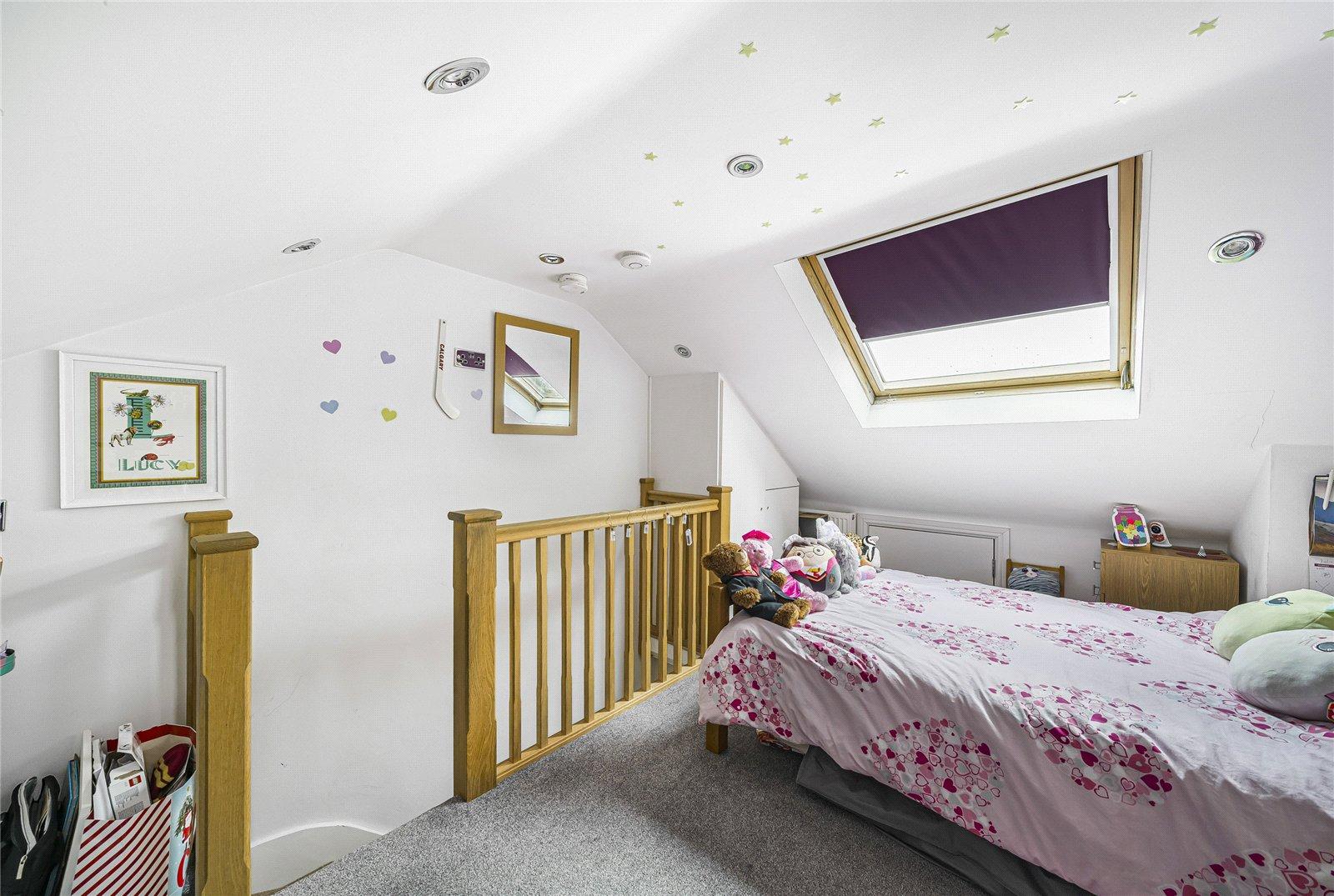 2 bedroom house for sale in Dartford | Robinson Jackson