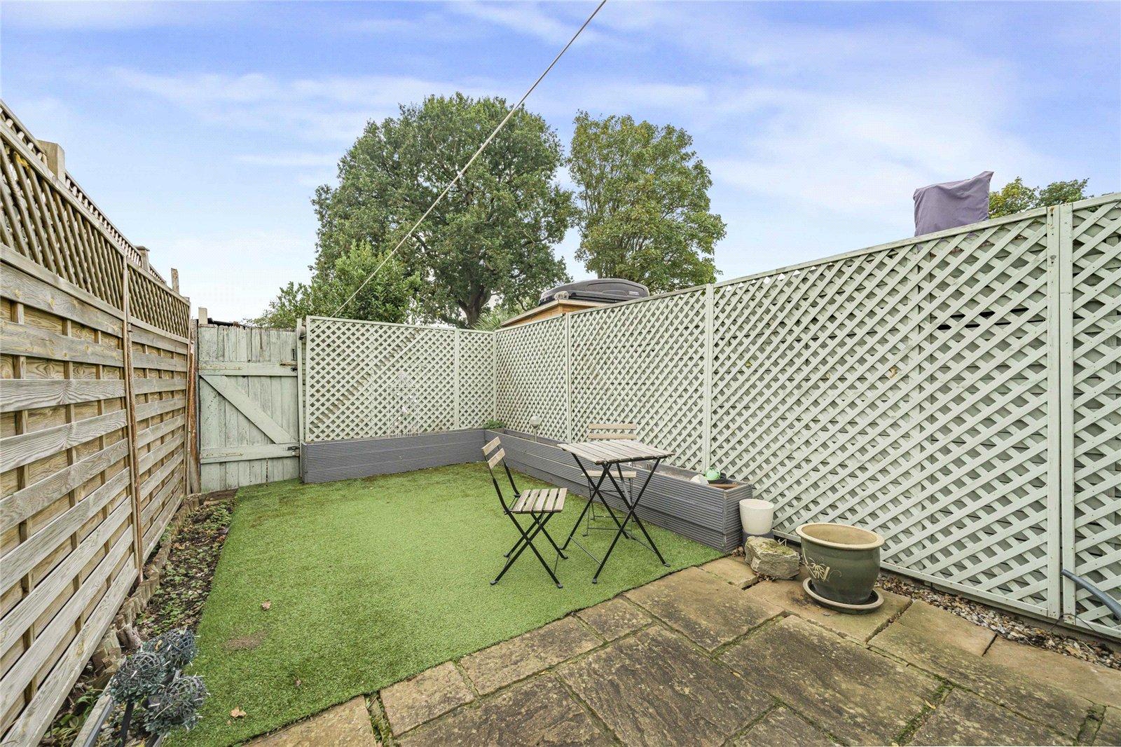 2 bedroom house for sale in Dartford | Robinson Jackson