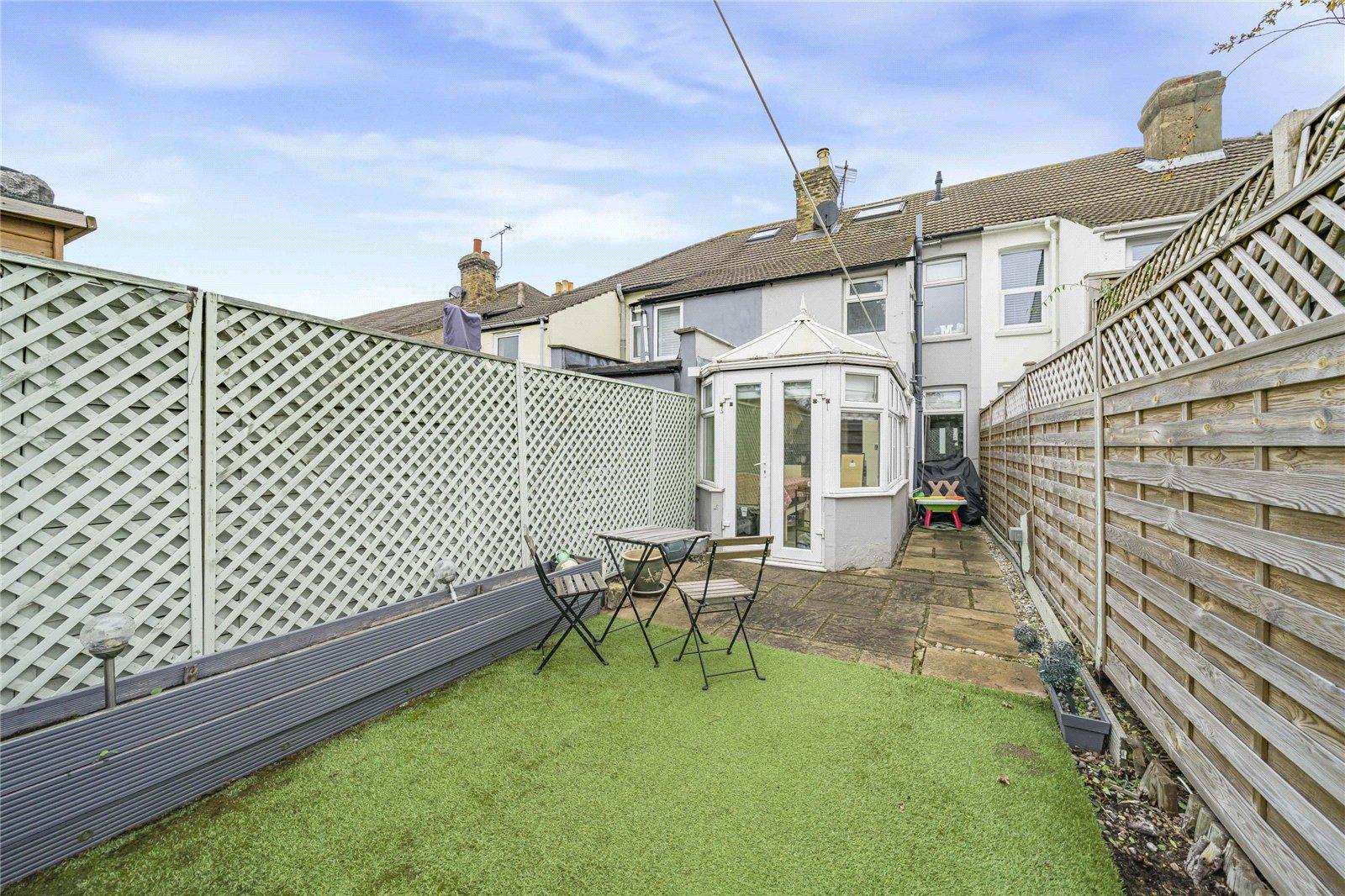 2 bedroom house for sale in Dartford | Robinson Jackson
