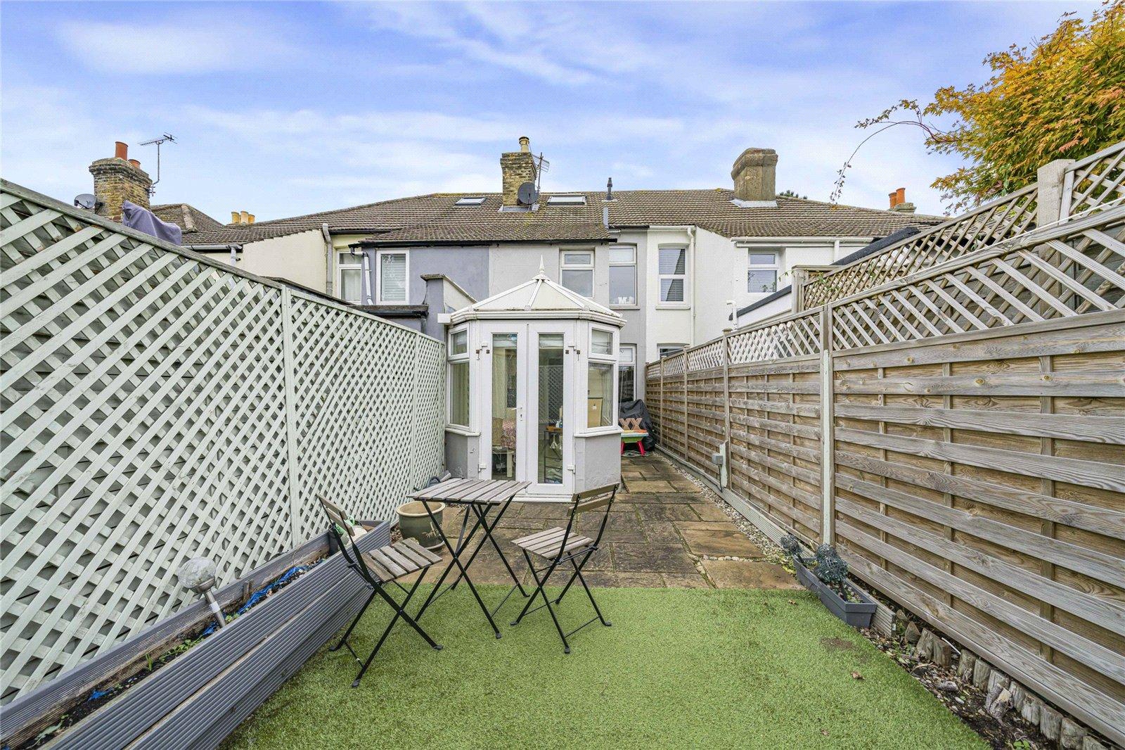 2 bedroom house for sale in Dartford | Robinson Jackson