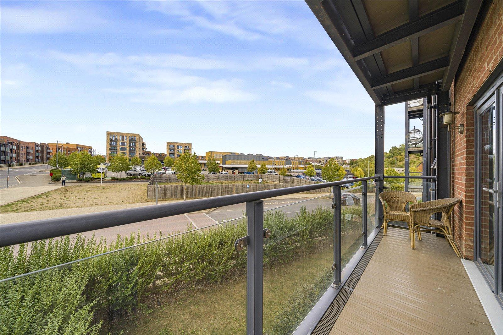 2 bedroom property for sale in Castle Hill | Robinson Jackson