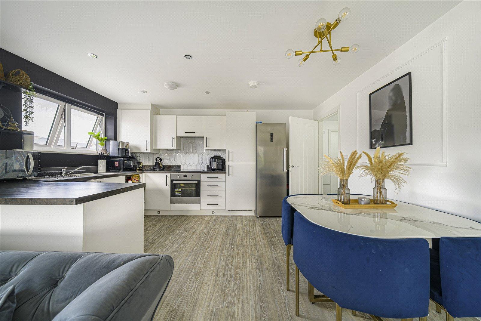 2 bedroom property for sale in Castle Hill | Robinson Jackson