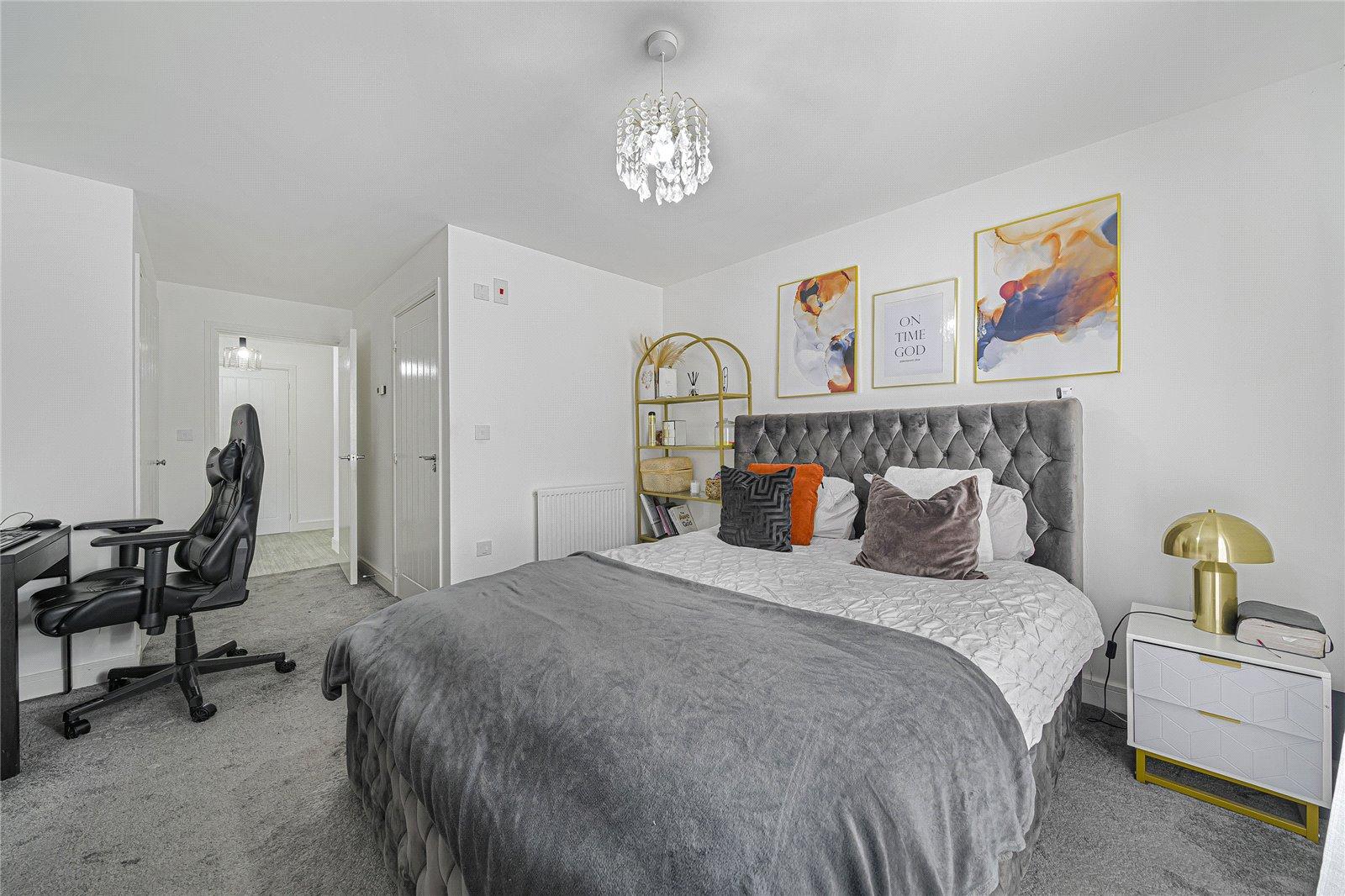 2 bedroom property for sale in Castle Hill | Robinson Jackson