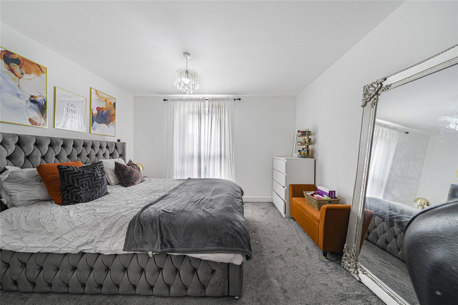 2 bedroom property for sale in Castle Hill | Robinson Jackson