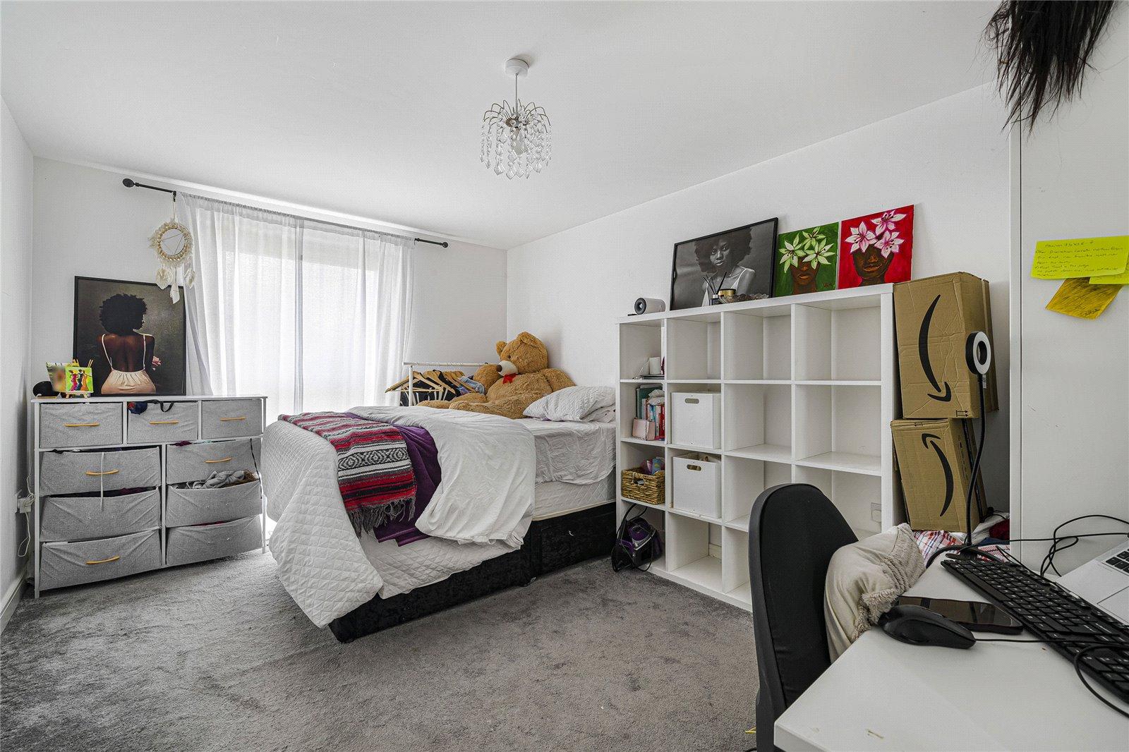 2 bedroom property for sale in Castle Hill | Robinson Jackson