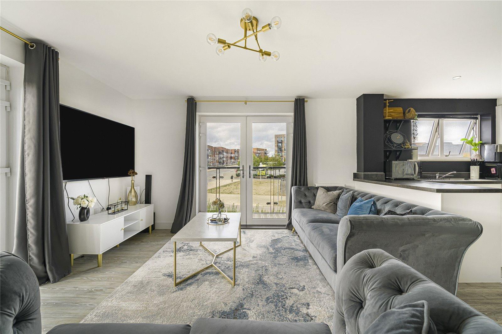 2 bedroom property for sale in Castle Hill | Robinson Jackson