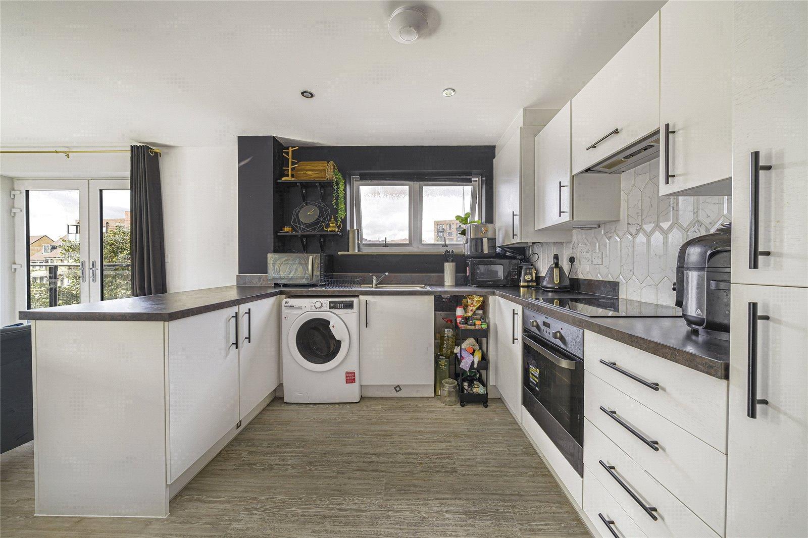 2 bedroom property for sale in Castle Hill | Robinson Jackson