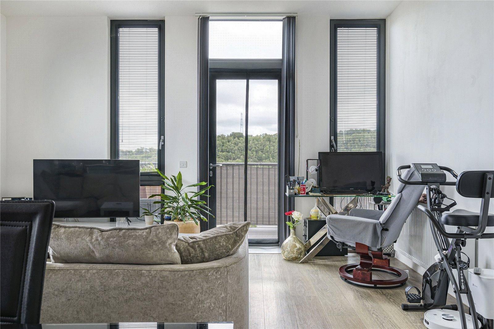 2 bedroom property for sale in Castle Hill | Robinson Jackson
