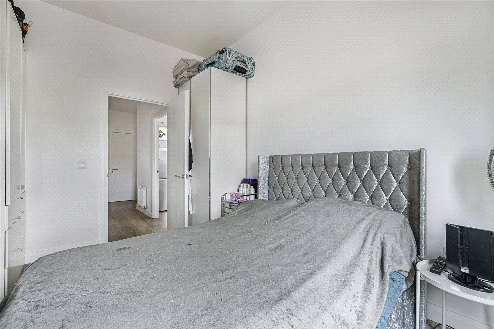 2 bedroom property for sale in Castle Hill | Robinson Jackson