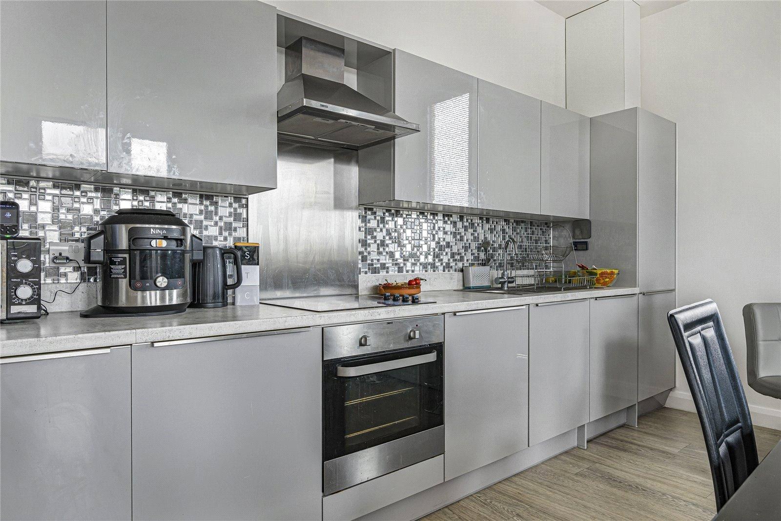 2 bedroom property for sale in Castle Hill | Robinson Jackson