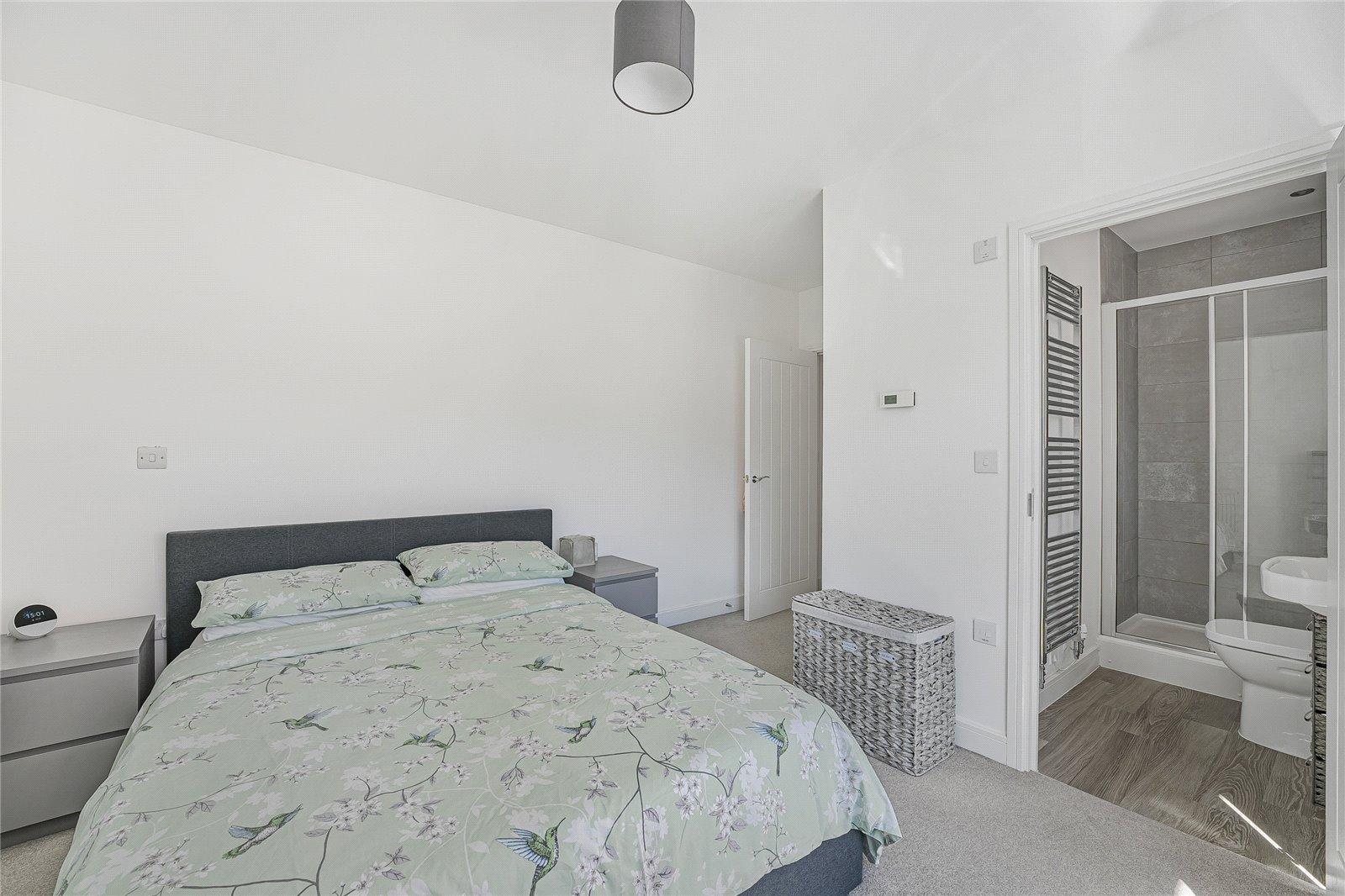 2 bedroom property for sale in Ebbsfleet Valley | Robinson Jackson