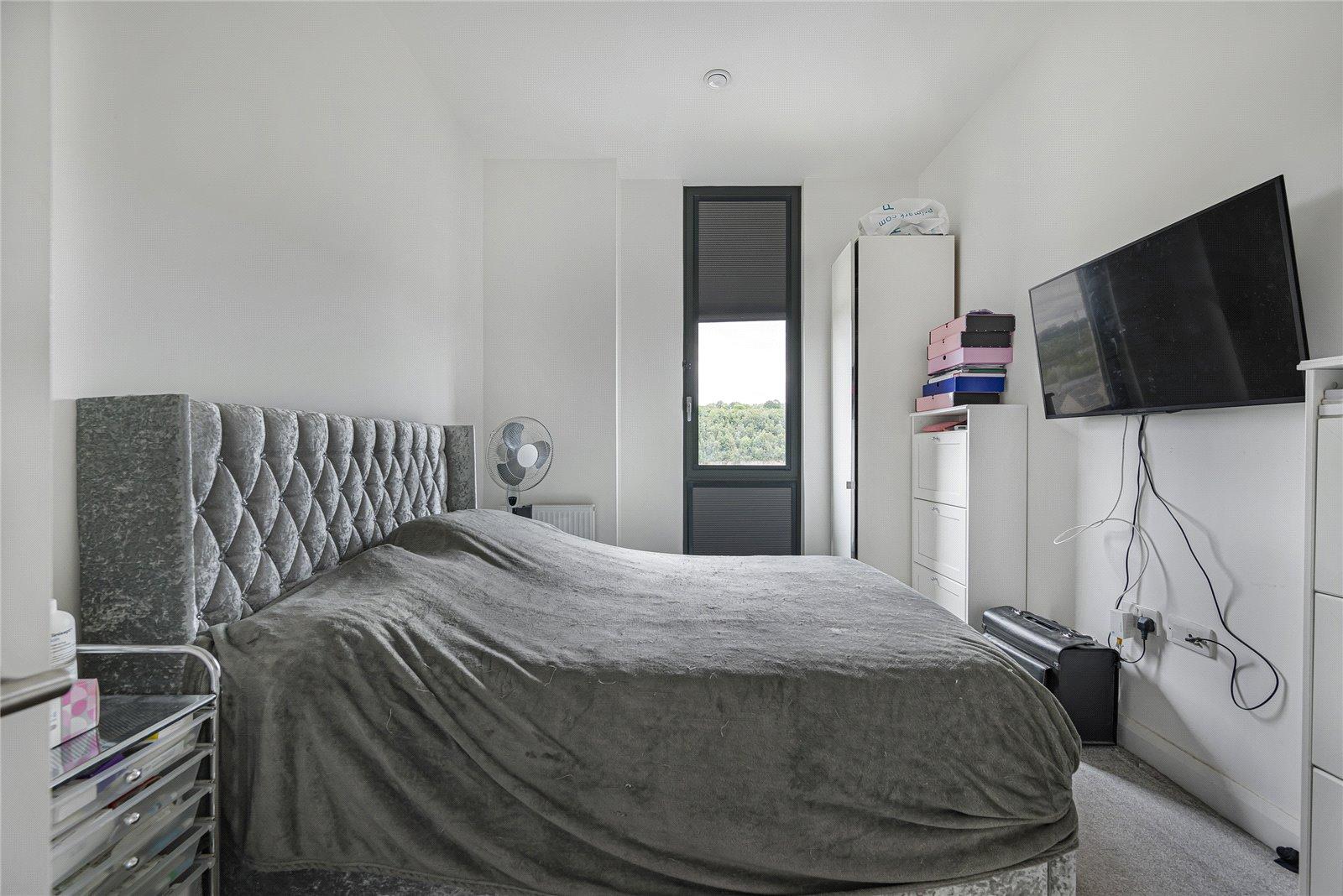 2 bedroom property for sale in Castle Hill | Robinson Jackson