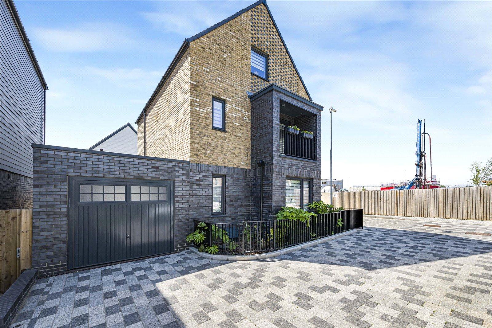 4 bedroom property for sale in Alkerden | Robinson Jackson