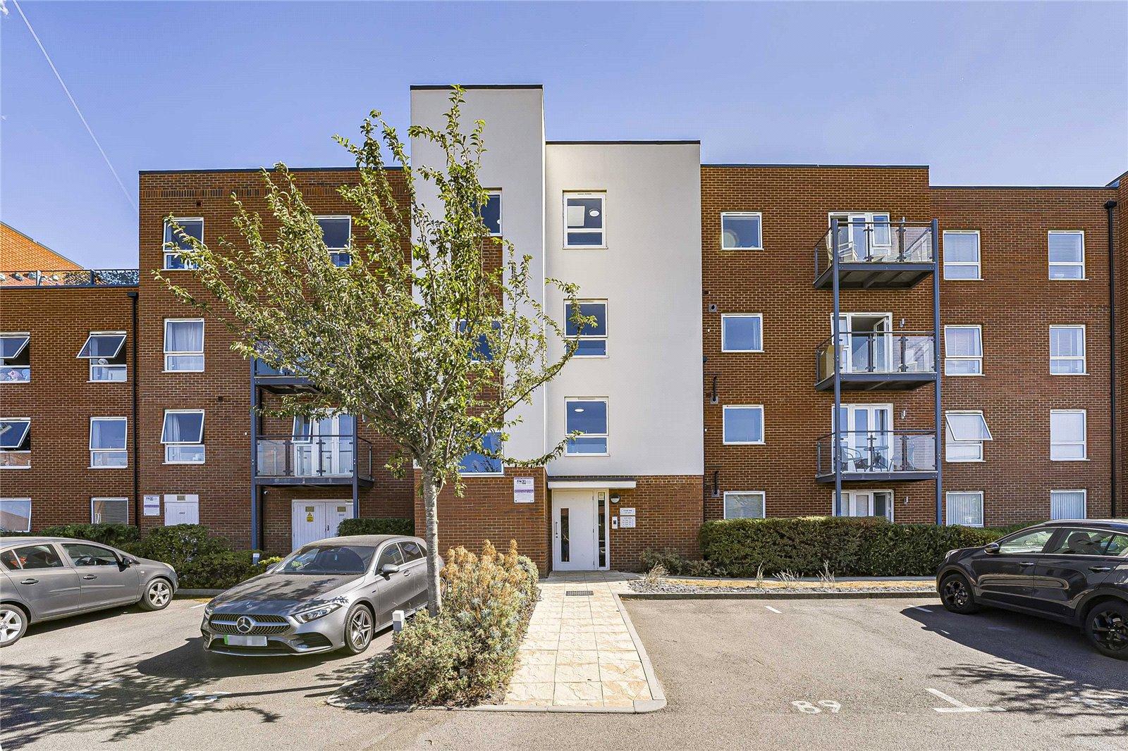1 bedroom property for sale in Castle Hill | Robinson Jackson
