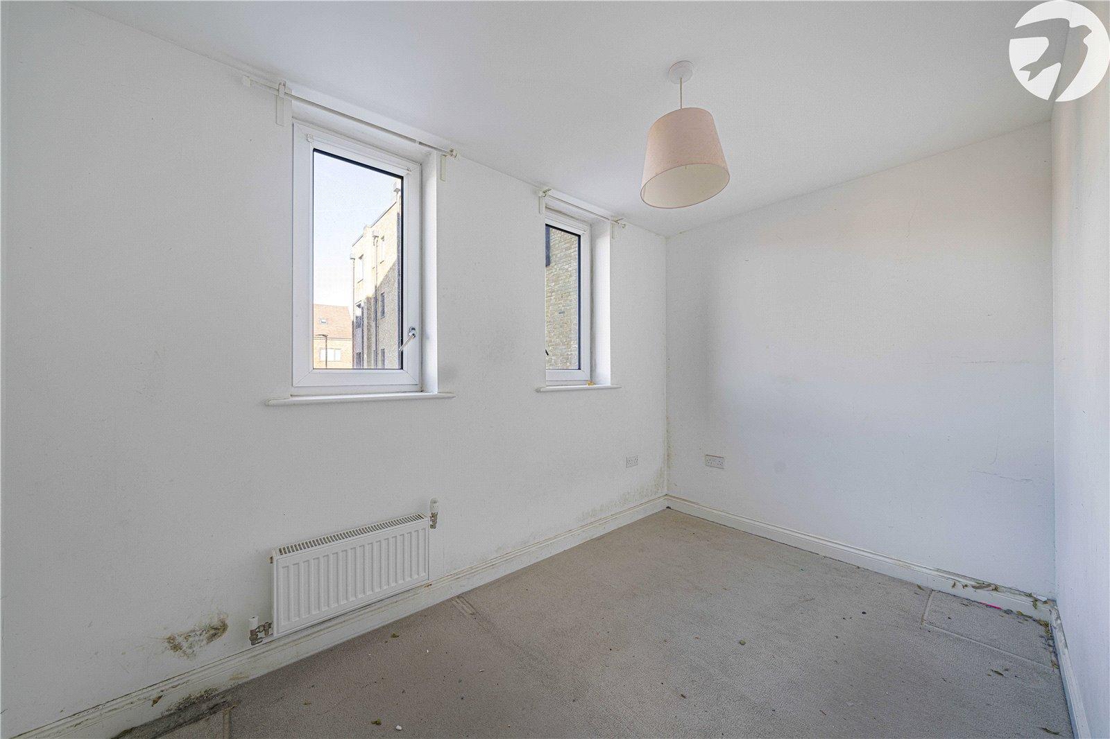 2 bedroom property for sale in Castle Hill | Robinson Jackson