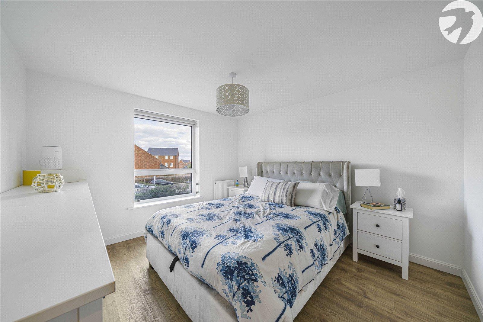 2 bedroom property for sale in Castle Hill | Robinson Jackson