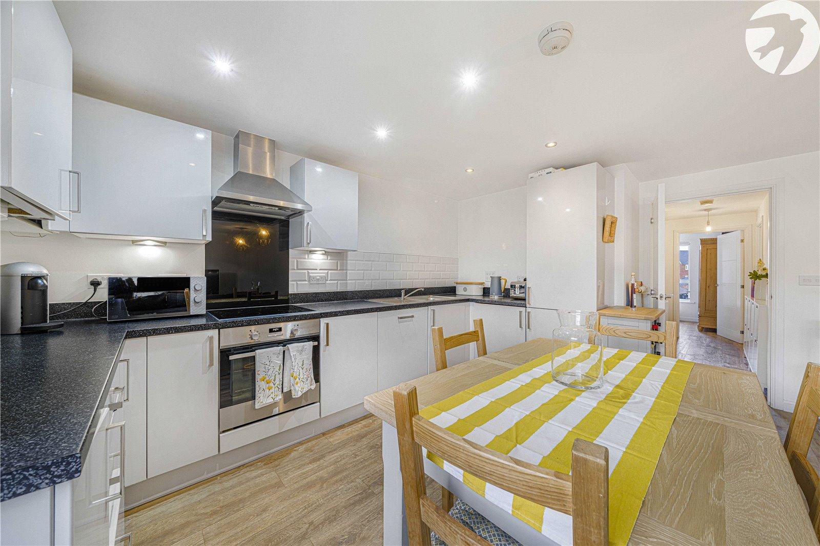 2 bedroom property for sale in Castle Hill | Robinson Jackson