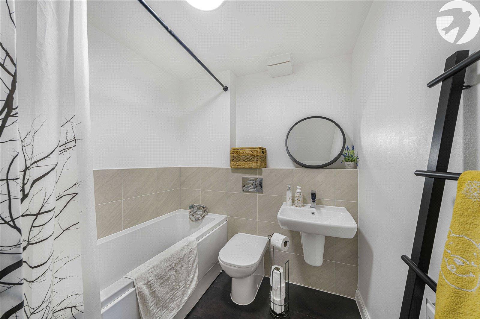 2 bedroom property for sale in Castle Hill | Robinson Jackson