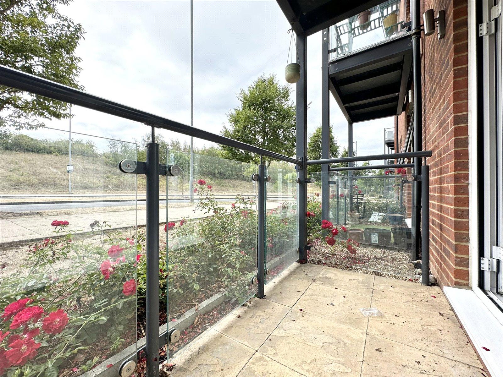 2 bedroom property for sale in Castle Hill | Robinson Jackson