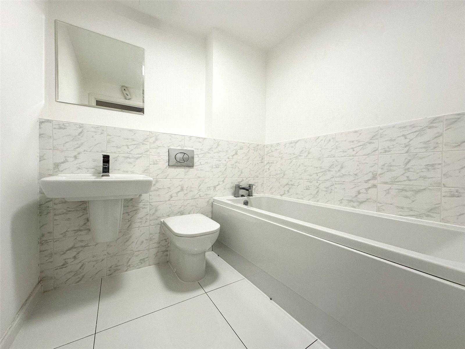 2 bedroom property for sale in Castle Hill | Robinson Jackson