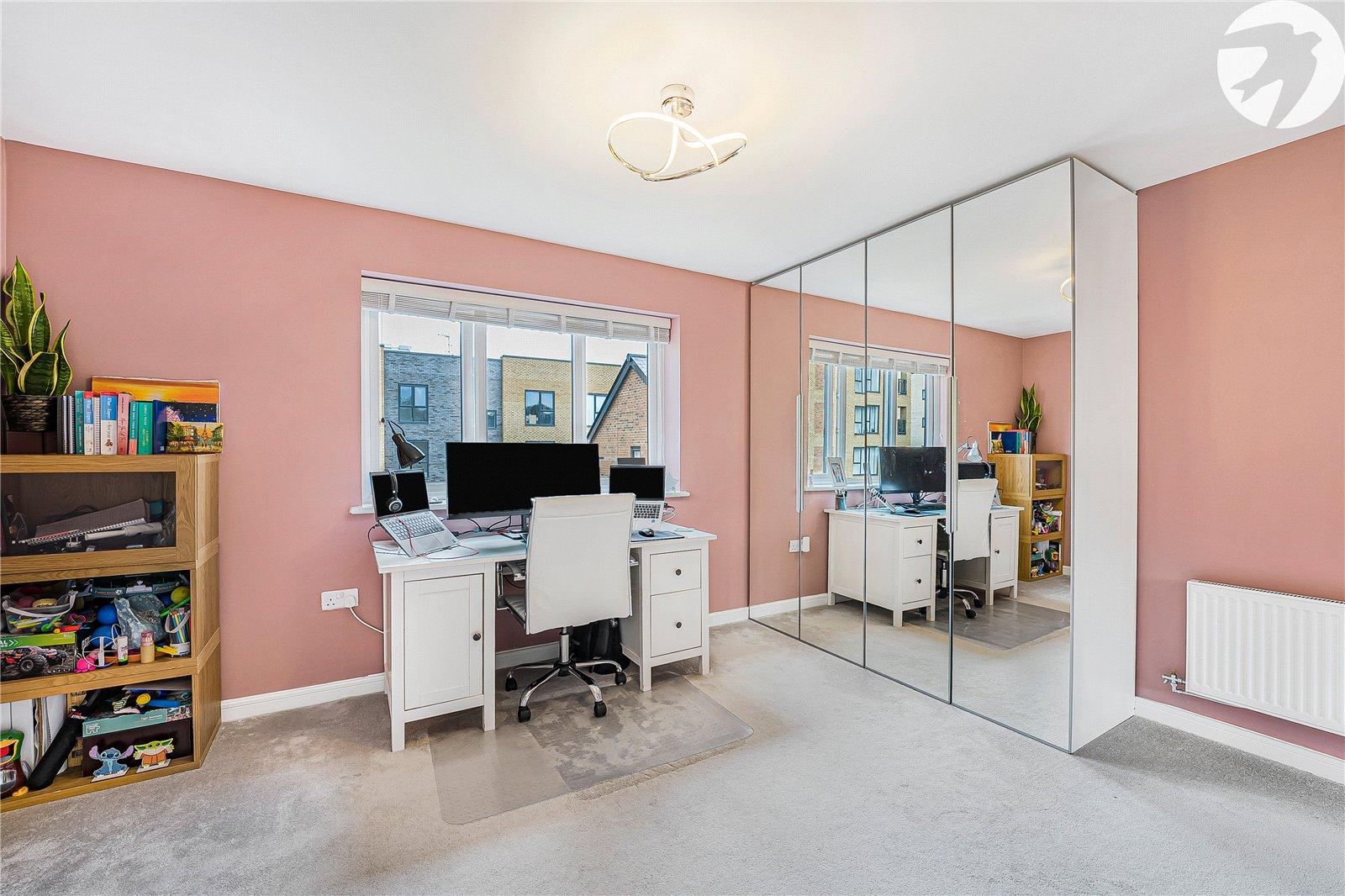 2 bedroom house for sale in Greenhithe | Robinson Jackson