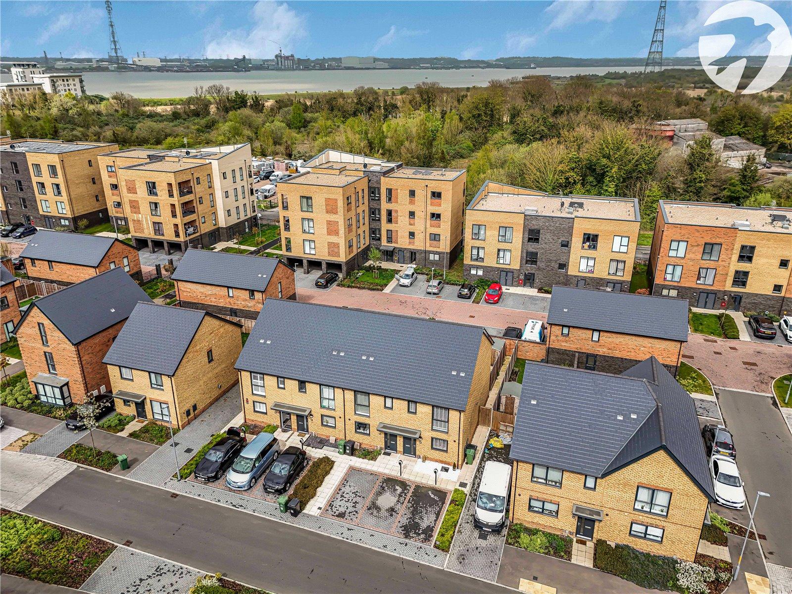 2 bedroom house for sale in Greenhithe | Robinson Jackson