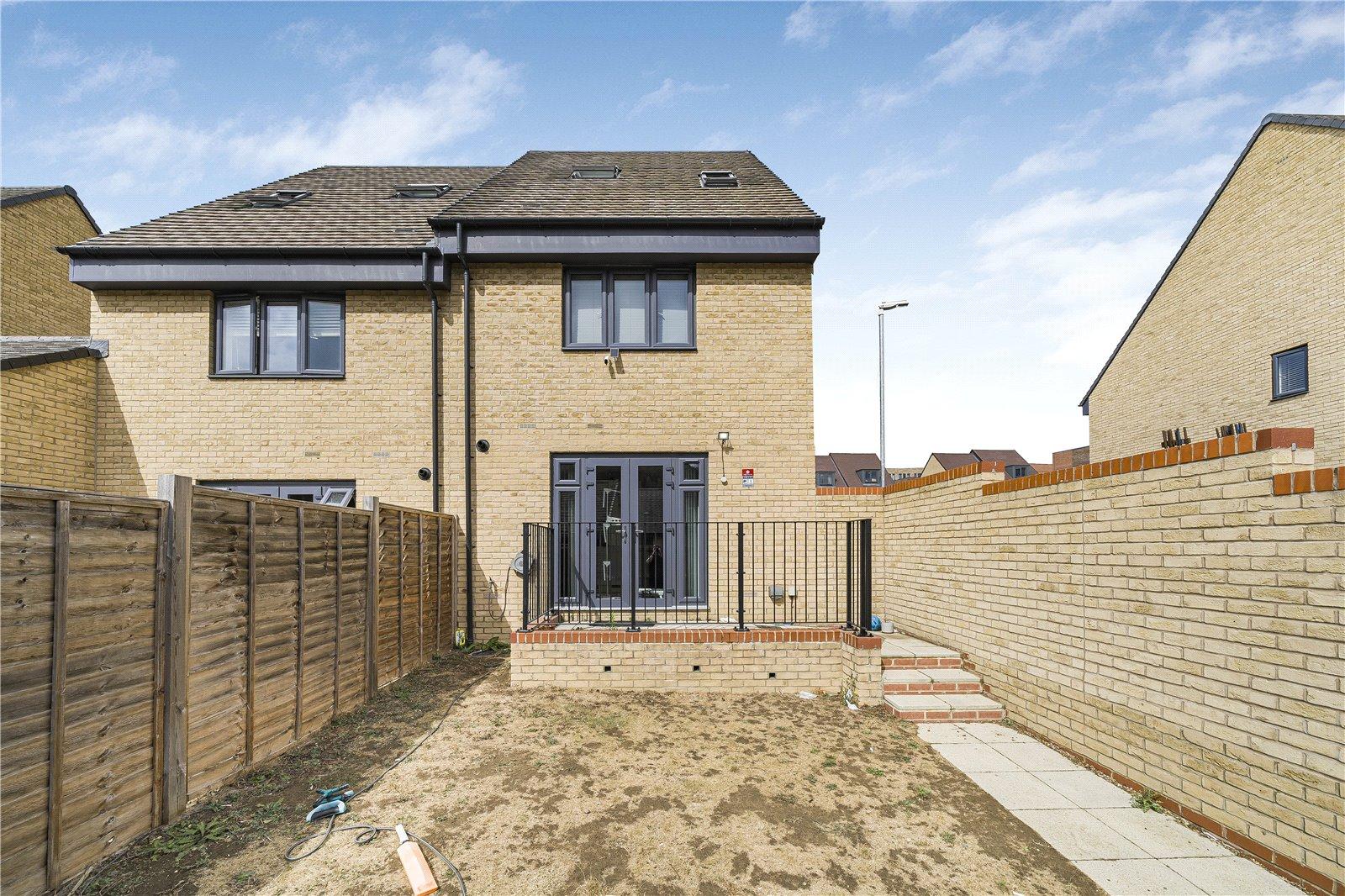 3 bedroom property for sale in Ebbsfleet Valley | Robinson Jackson