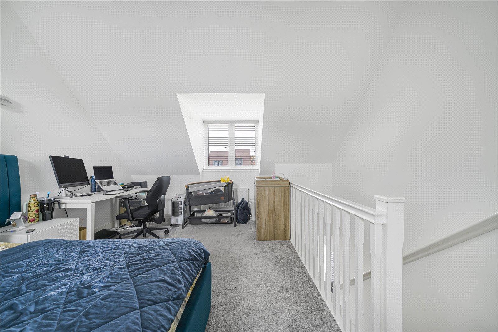 3 bedroom property for sale in Ebbsfleet Valley | Robinson Jackson
