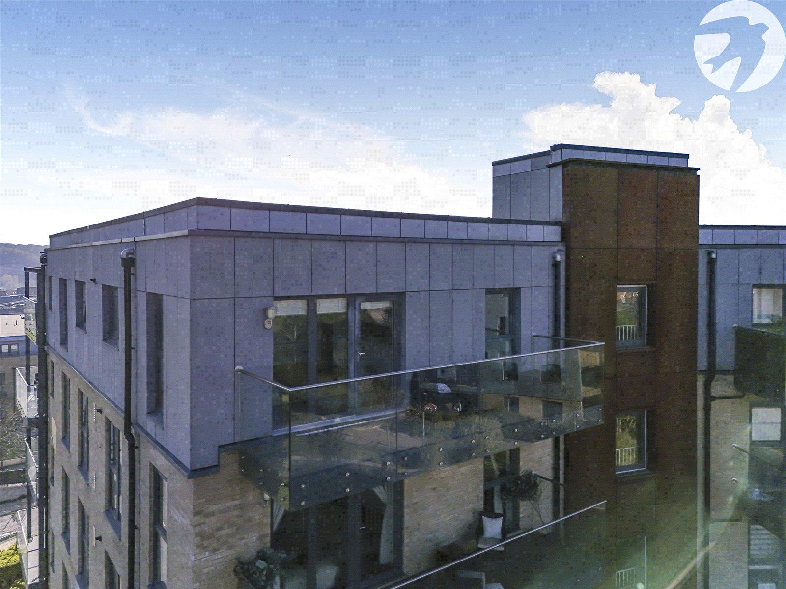 2 bedroom property for sale in Castle Hill | Robinson Jackson