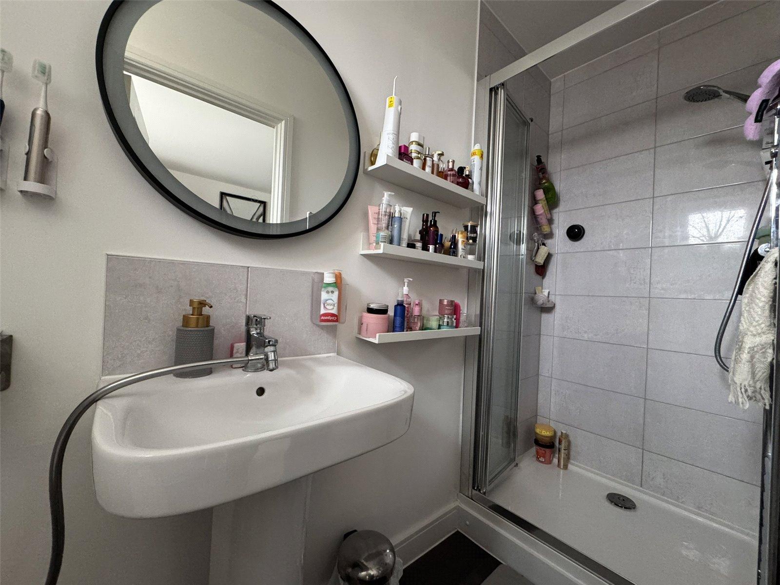 2 bedroom property for sale in Castle Hill | Robinson Jackson