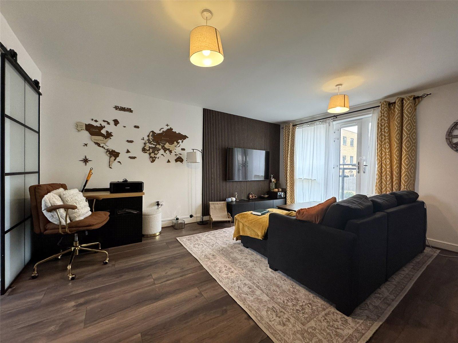 2 bedroom property for sale in Castle Hill | Robinson Jackson