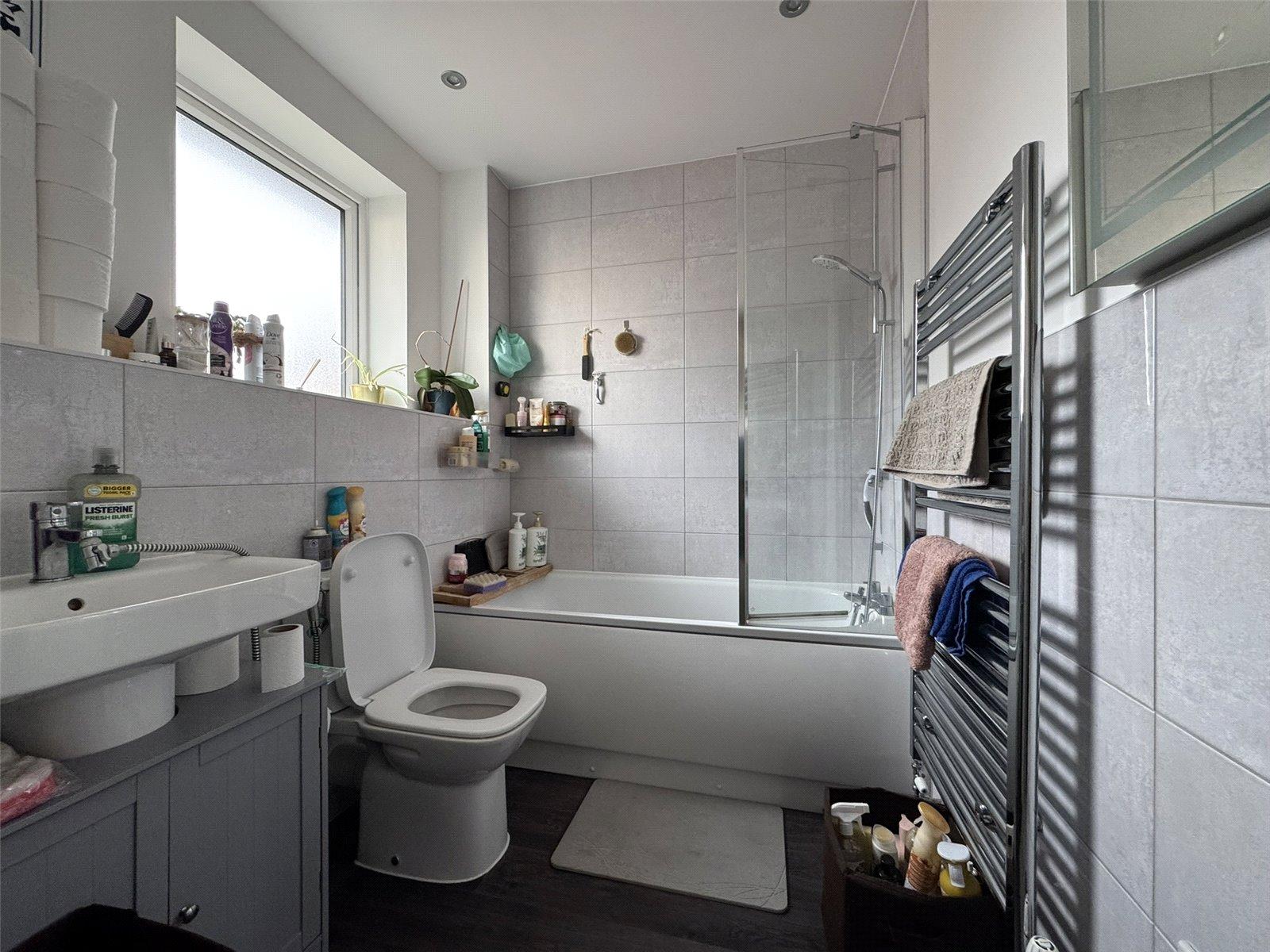 2 bedroom property for sale in Castle Hill | Robinson Jackson