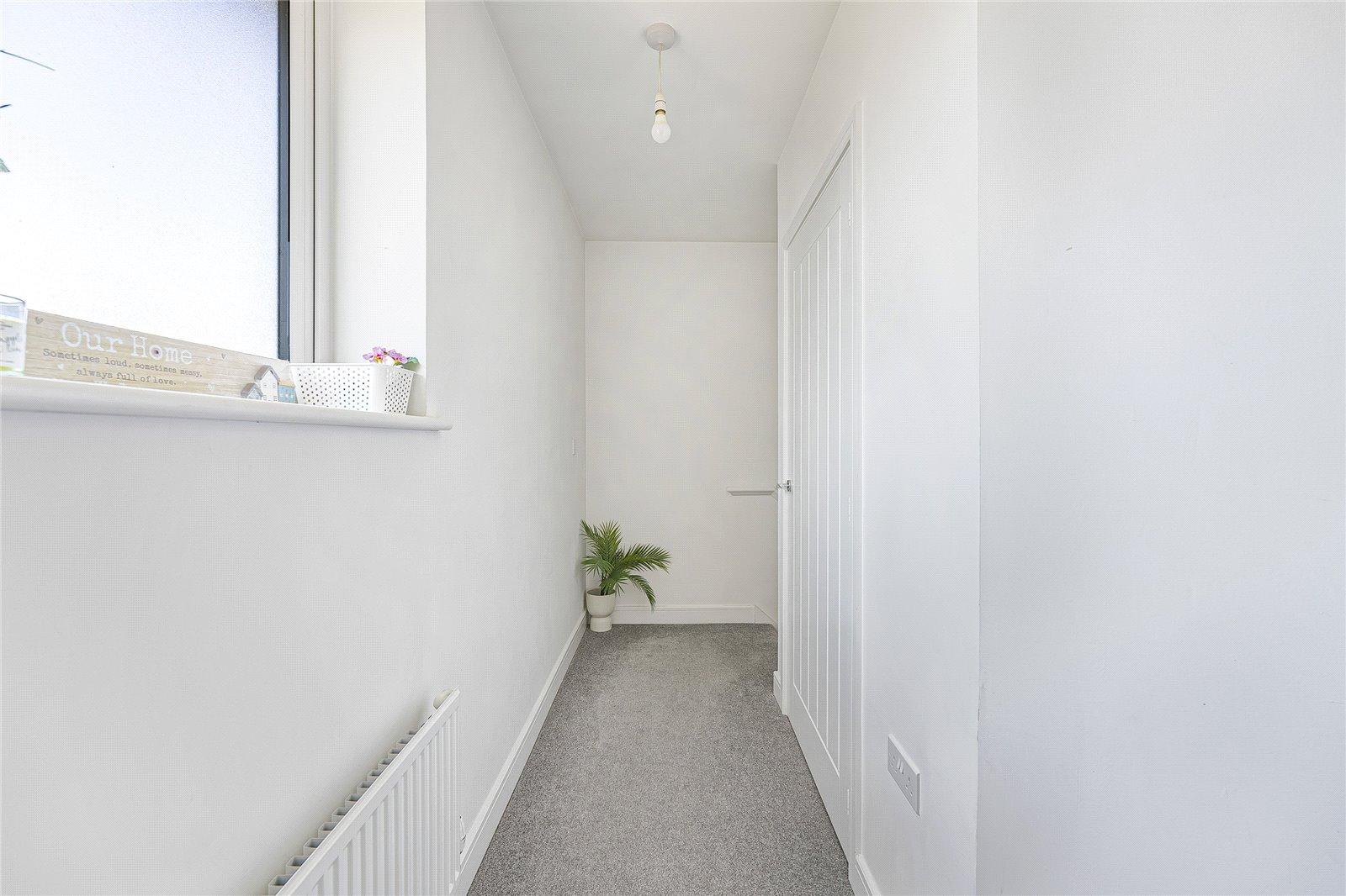 2 bedroom property for sale in Ebbsfleet Valley | Robinson Jackson