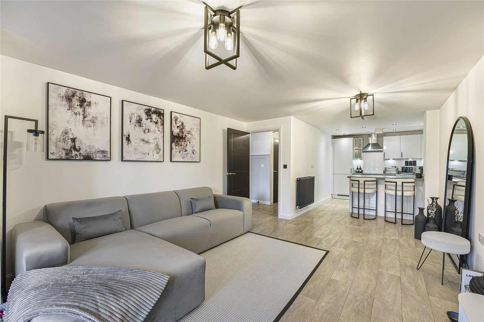 1 bedroom property for sale in Castle Hill | Robinson Jackson