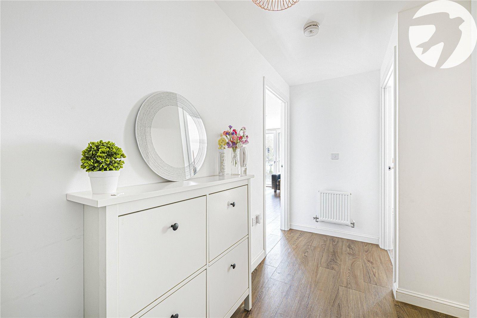 1 bedroom property for sale in Castle Hill | Robinson Jackson