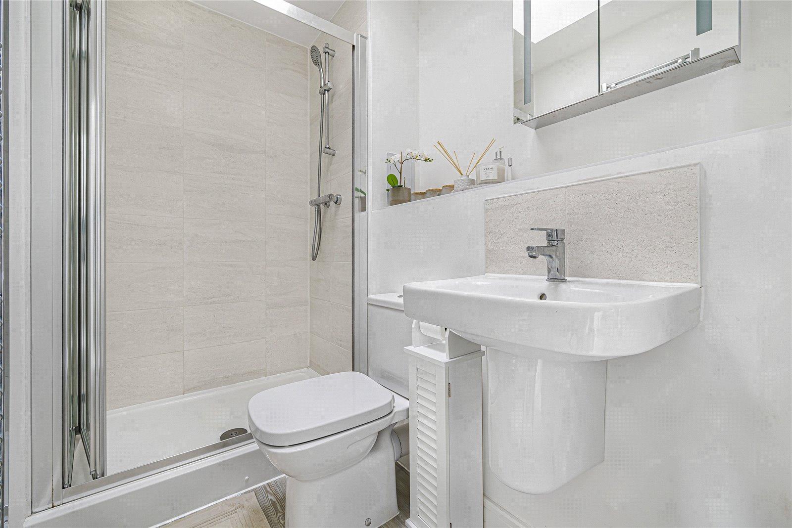 2 bedroom property for sale in Castle Hill | Robinson Jackson