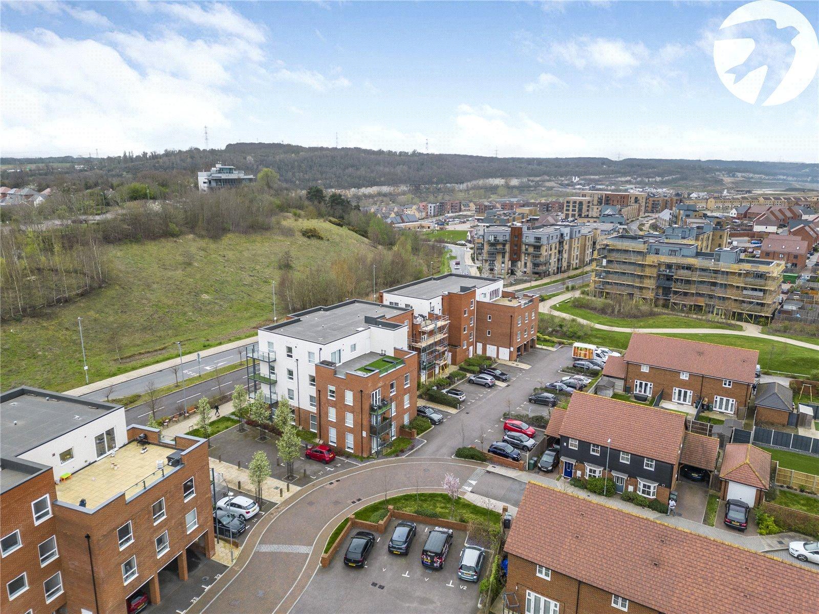 1 bedroom property for sale in Castle Hill | Robinson Jackson