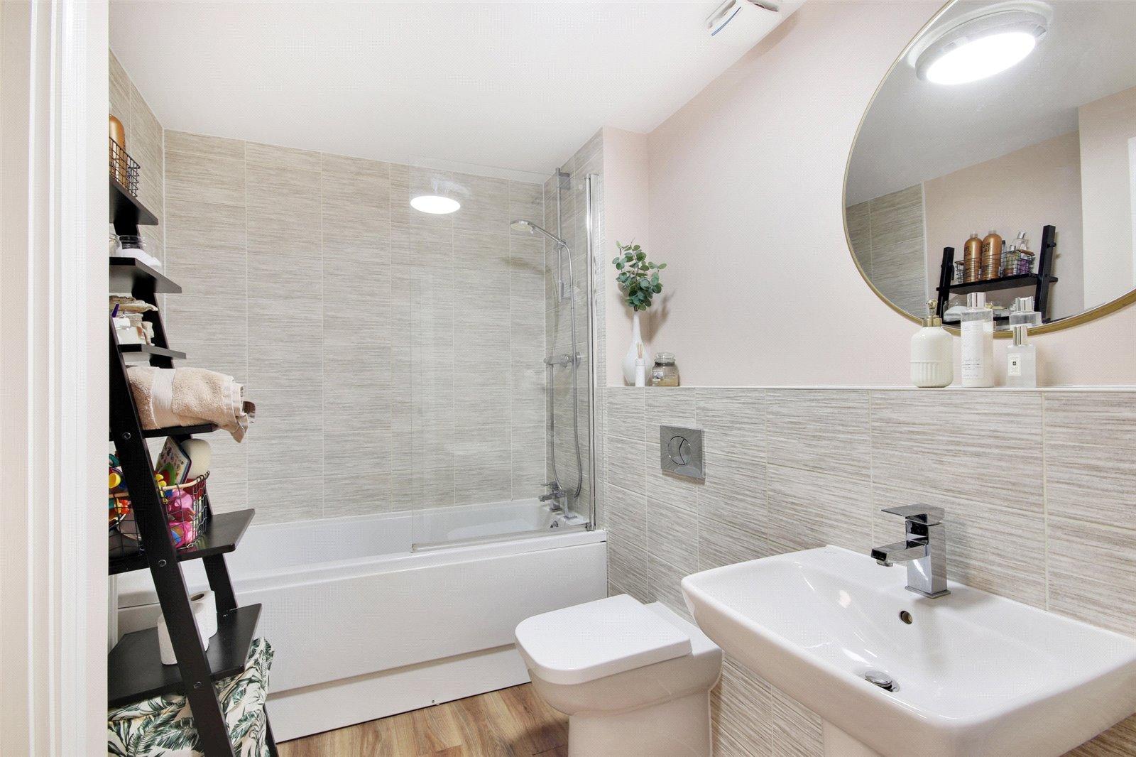 1 bedroom property for sale in Castle Hill | Robinson Jackson
