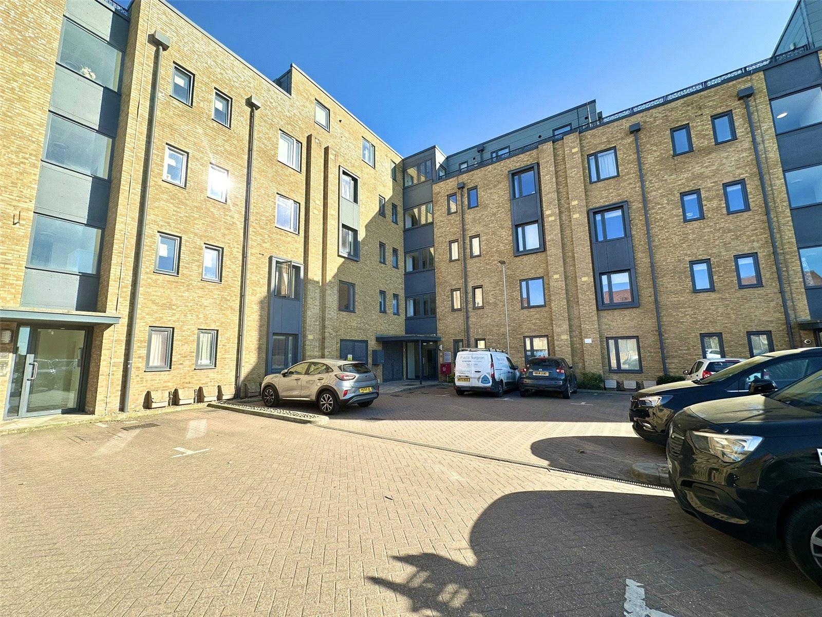 2 bedroom property for sale in Castle Hill | Robinson Jackson