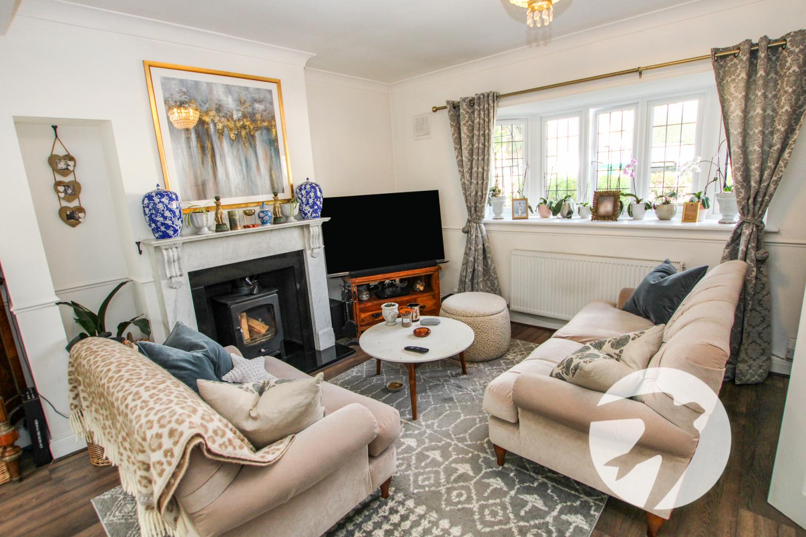 3 bedroom house for sale in London | Robinson Jackson