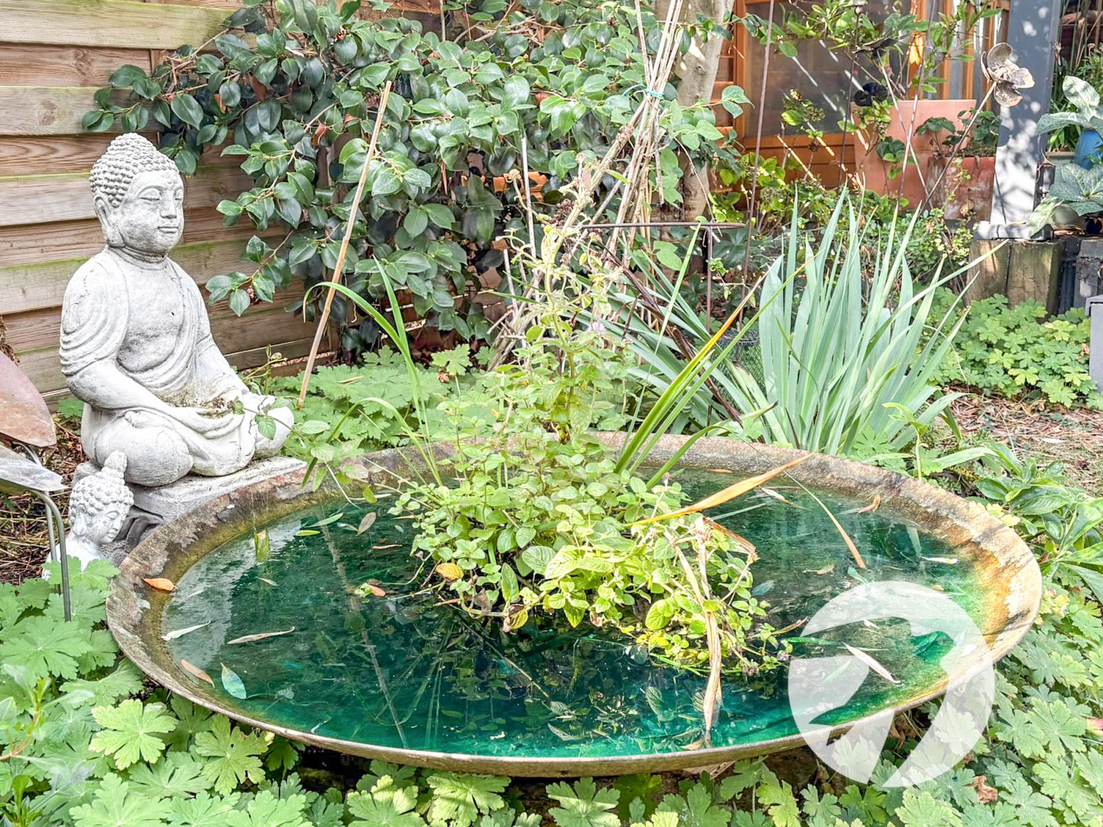 3 bedroom house for sale in London | Robinson Jackson