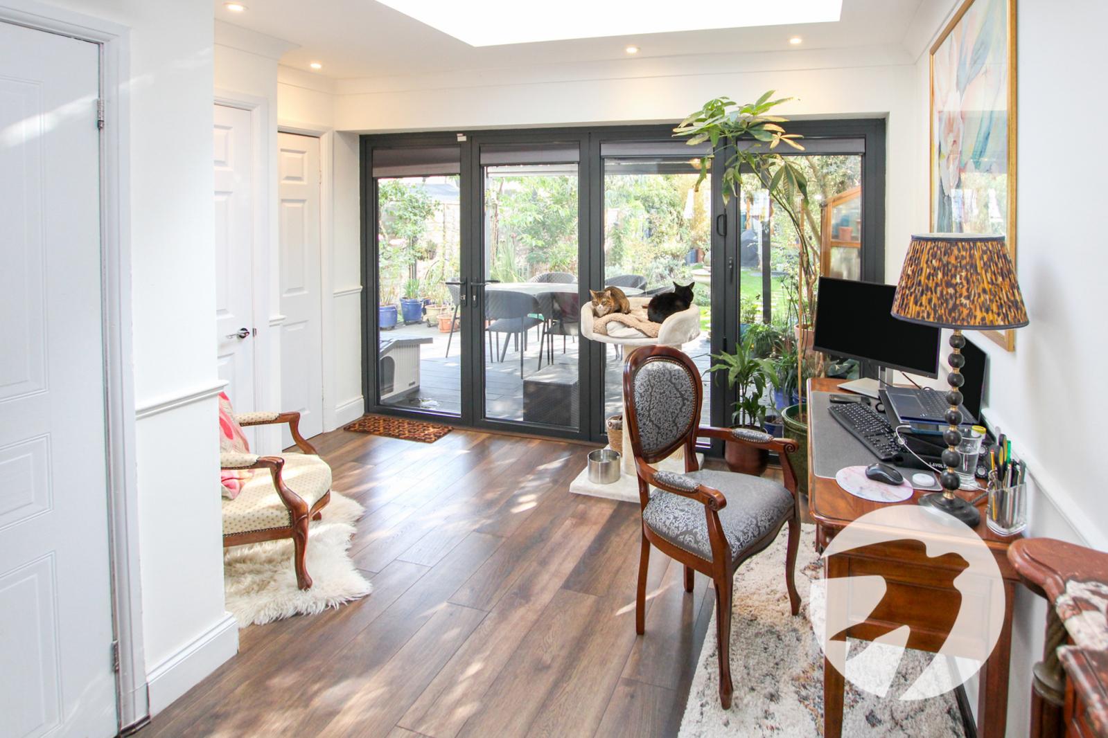 3 bedroom house for sale in London | Robinson Jackson