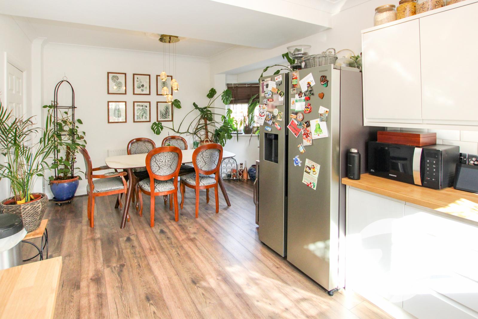 3 bedroom house for sale in London | Robinson Jackson